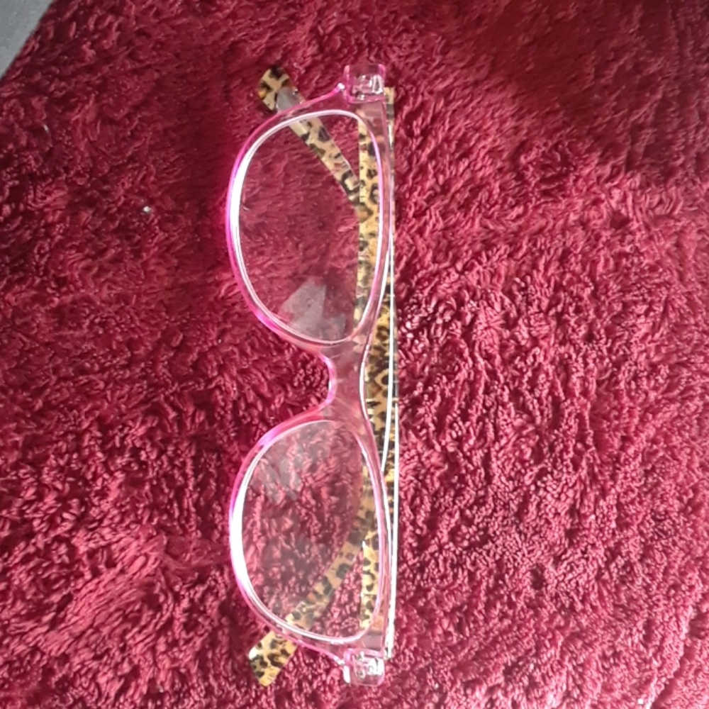 Betsey johnson reading glasses